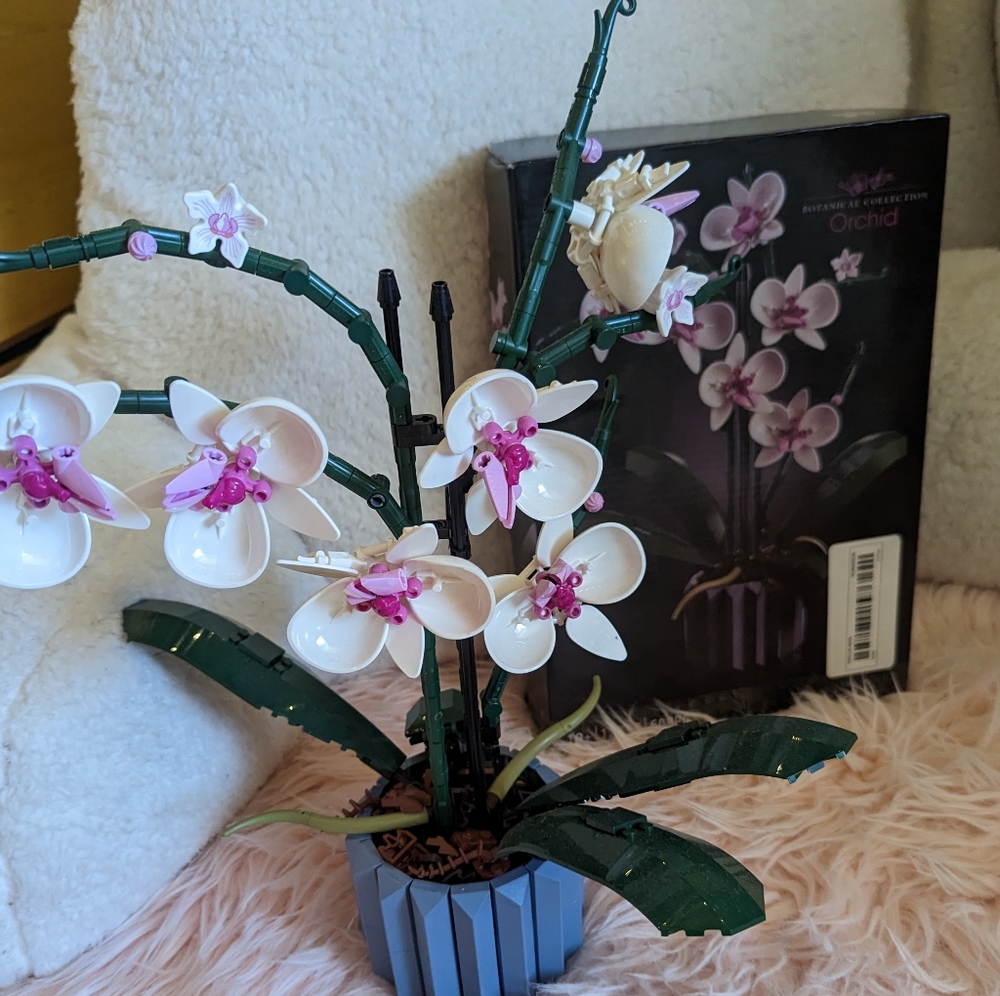 Lego Orchid Set